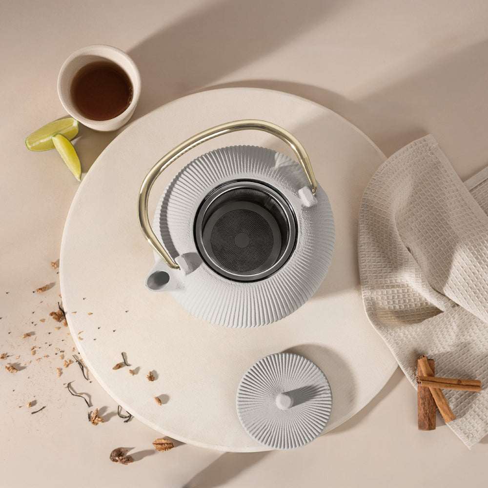 BerlingerHaus Teekanne mit Edelstahlfilter - Gusseisen Matt Creme - 1 Liter