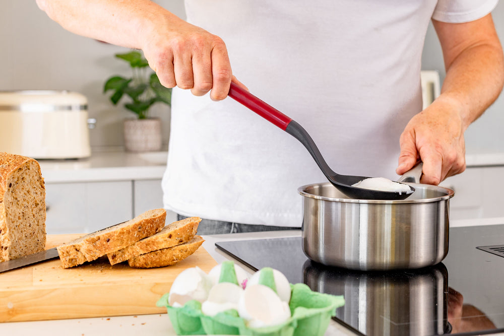 KitchenAid Gemüselöffel Classic Kaiserrot Kunststoff 34 cm - Abtropflöffel