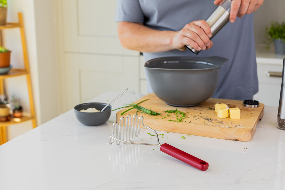 KitchenAid Kartoffelstampfer Classic Kaiserrot Kunststoff 25,5cm - Püree