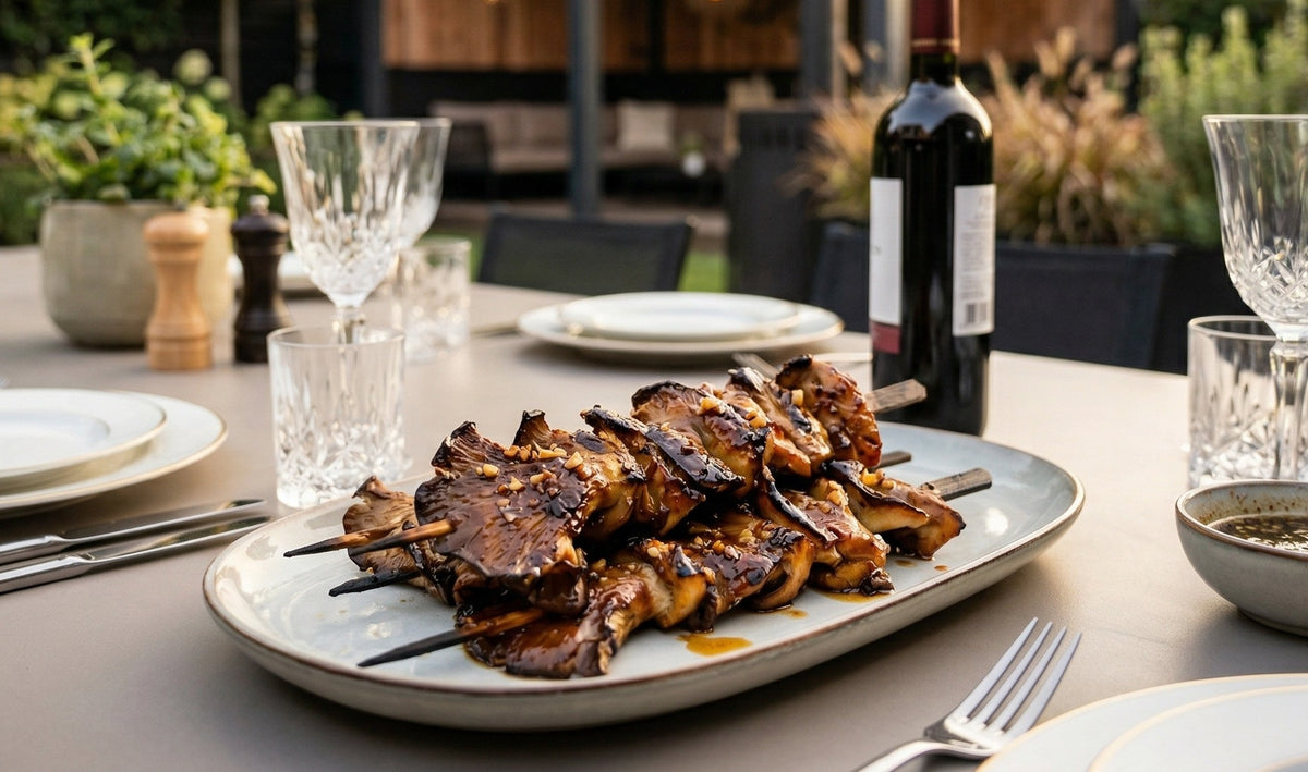 Umami-geladen, innen saftig und außen leicht karamellisiert. Der perfekte vegetarische BBQ-Spieß