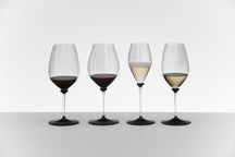 Riedel Rotweinglas Fatto A Mano Performance - Pinot Noir - Schwarze Bodenplatte - 830 ml