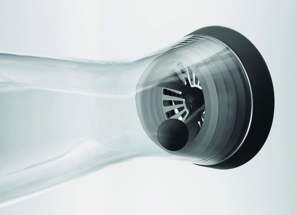 WMF Basic Wasserkaraf - Tropffrei - Schwarz / Silber - 1 Liter