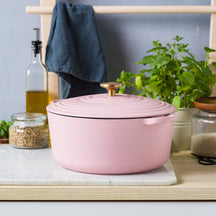 BK Braadpan Bourgogne Blush Pink Gietijzer ø 28 cm / 6.7 Liter - sfeerbeeld 1