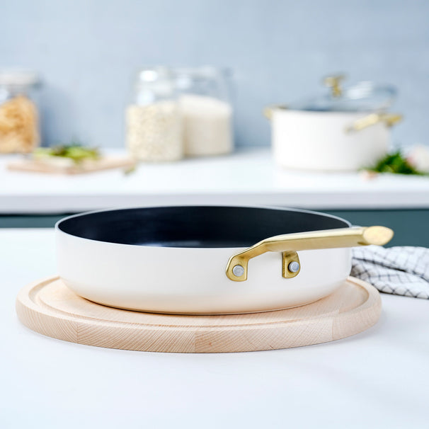 BK Schmorpfanne mit Deckel Sublime Cream White ø 28 cm / 3,6 Liter - keramische Antihaftbeschichtung