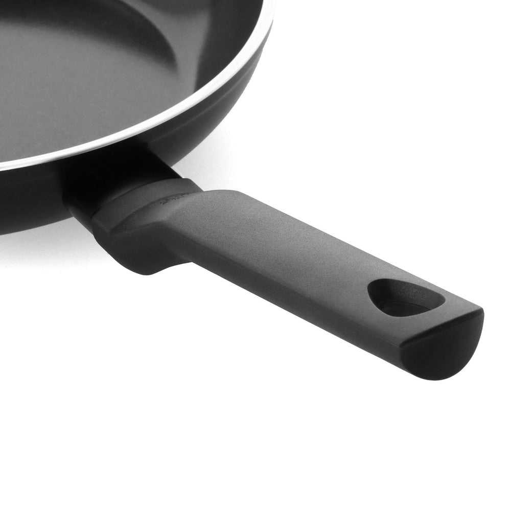 BK Koekenpannenset Easy Induction 2-delig - ø 24 & 28 cm - detail 1