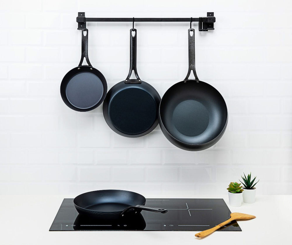 BK Wokpan Wokarang Black Steel Plaatstaal ø 30 cm / 2.6 Liter - sfeerbeeld 2
