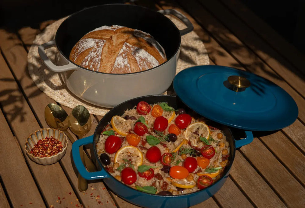 Combekk Braadpan met deksel Gietijzer Sand ø 24 cm / 3.8 Liter - sfeerbeeld 6