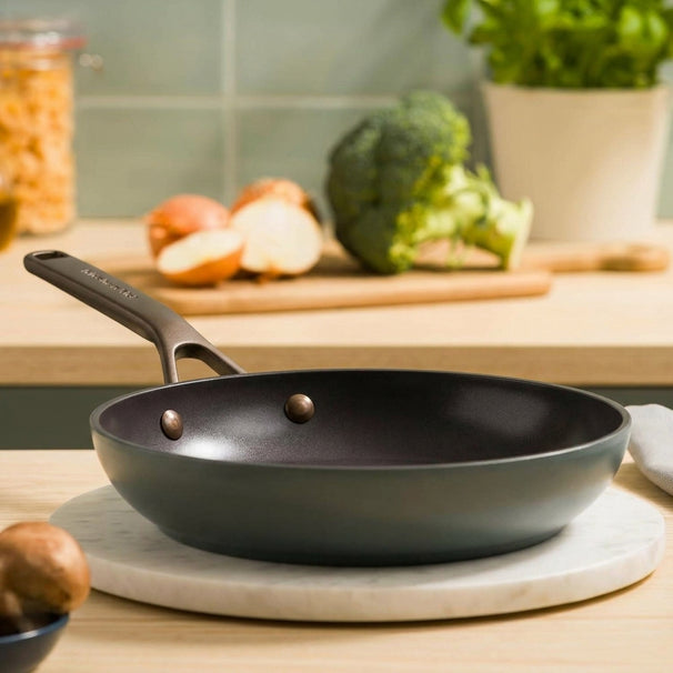 KitchenAid Bratpfanne Advanced Juniper Black ø 20 cm - keramische Antihaftbeschichtung