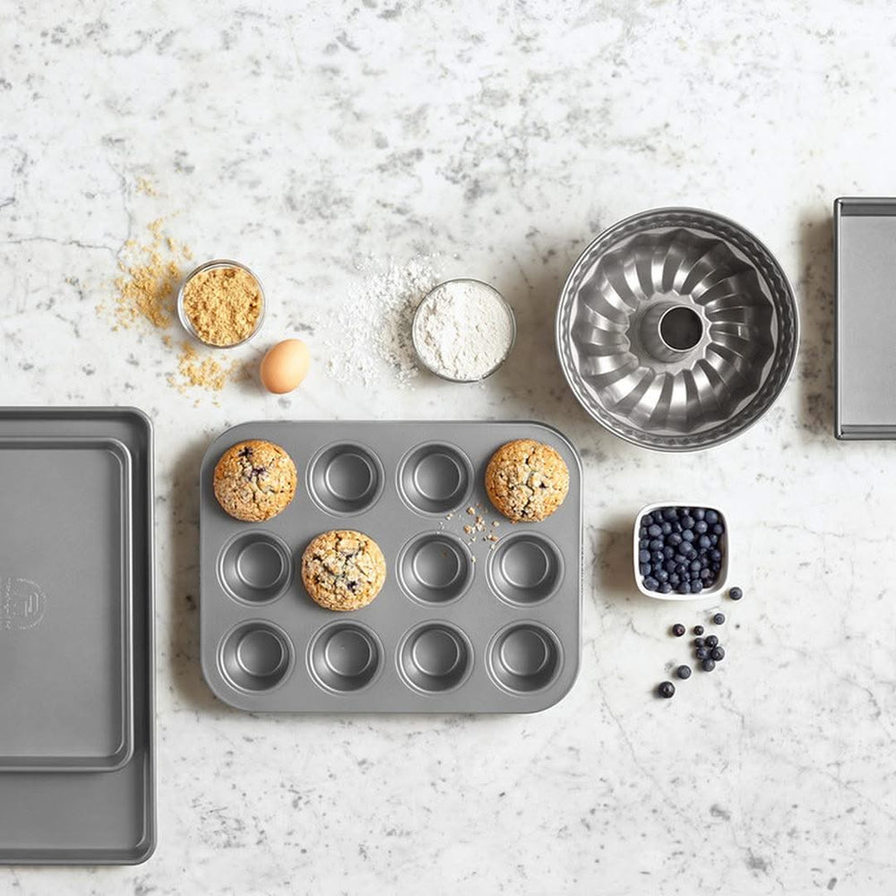 KitchenAid Muffinvorm Aluminized Steel - 12 muffins - 41 x 28 cm - sfeerbeeld 2