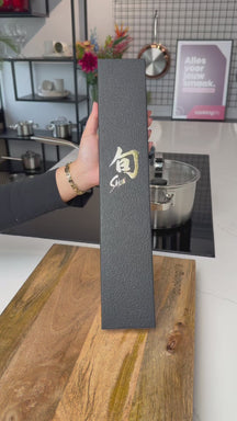 Kai Brotmesser Shun Classic - 32 Lagen Damaststahl - 23 cm - DM-0705