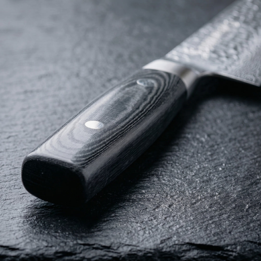 Yaxell Santoku-Messer Zen 16,5 cm – 37-lagiger Damaststahl – Griff aus Canvas-Micarta