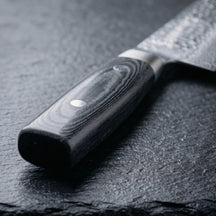 Yaxell Santoku-Messer Zen 16,5 cm – 37-lagiger Damaststahl – Griff aus Canvas-Micarta